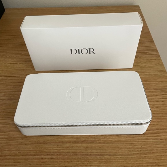 NEW UNUSED Dior L’or De Vie Kit: Lotion Creme Serum in White Clutch with Box
